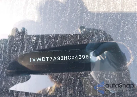 2017 Volkswagen Passat R-Line z USA, uszkodzony, nr VIN 1VWDT7A32HC043997